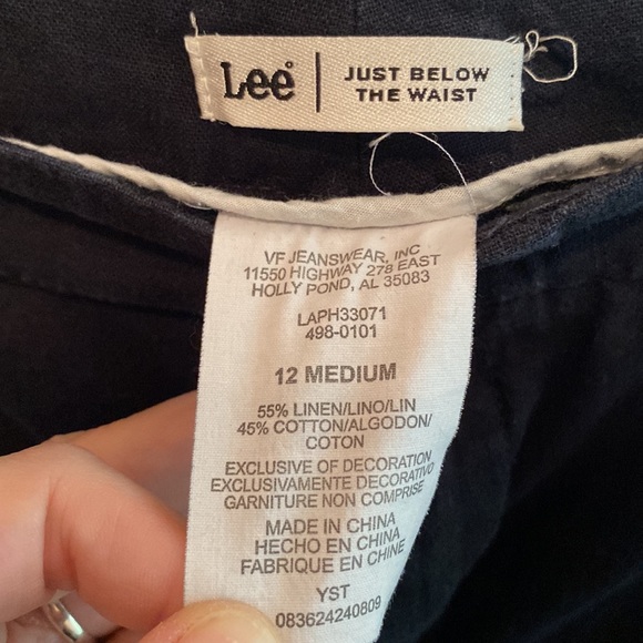 Lee Womens Capris - Picture 2 of 3
